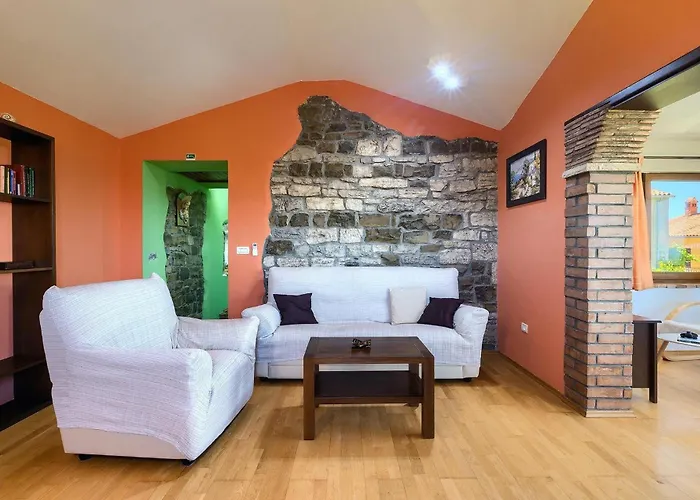 Nila Hébergement de vacances *