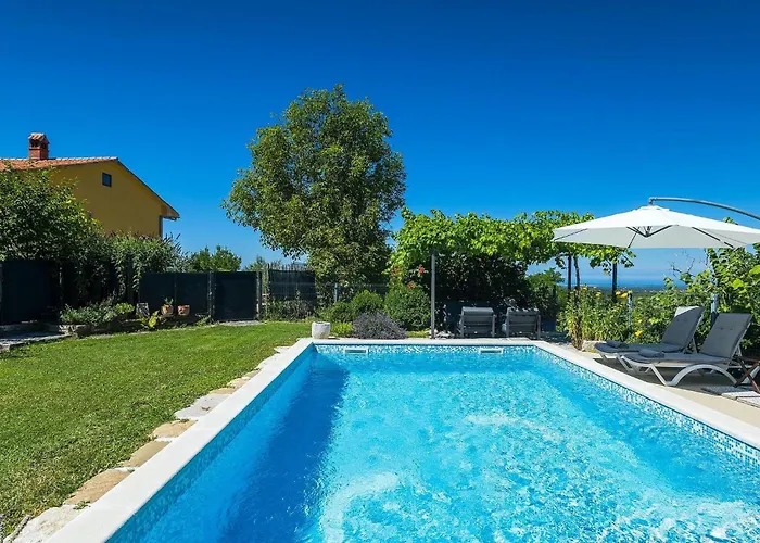 Nila Hébergement de vacances *